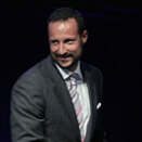 7 September: Crown Prince Haakon attends the opening of the conference ISAM 2011 (International Society of Addiction Medicine) in Oslo. Here with ISAM President Tarek Gawad at the opening ceremony (Photo: Scanpix).  